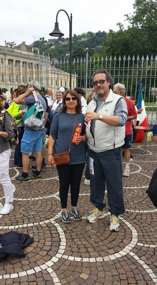Scarica foto Camminata !